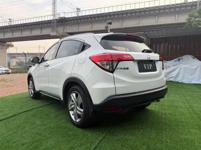 Honda Vezel 2022, 40000 км, за 13507.68 USD