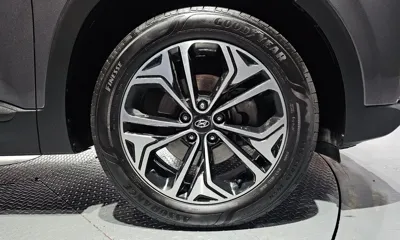 Hyundai Santafe 2019, 80731 км, за 11004.75 USD