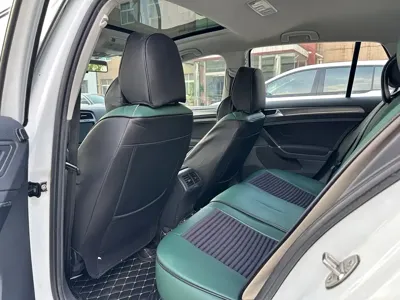 Volkswagen Golf 2016, 130000 км, за 5135.06 USD