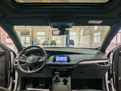 Cadillac XT4 2021, 29000 км, за 14203.13 USD - фото 9