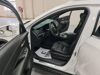 Cadillac XT4 2021, 29000 км, за 14203.13 USD - фото 11