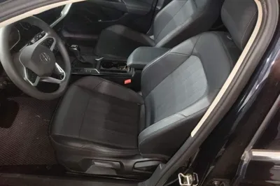 Volkswagen Passat 2025, 51500 км, за 16639 USD - фото 22
