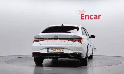 Hyundai Avante 2021, 46910 км, за 12865.96 USD