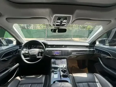 Audi A8 2019, 73000 км, за 39605.67 USD