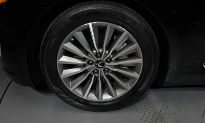 Hyundai Equus 2013, 143982 км, за 5616.12 USD