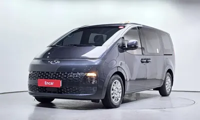 Hyundai Staria · 2023 год