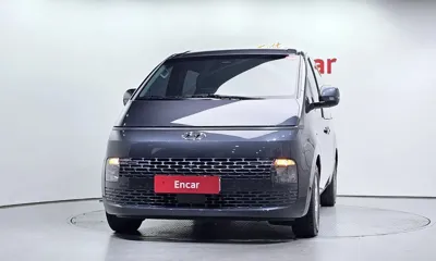 Hyundai Staria 2023, 39922 км, за 17395.3 USD