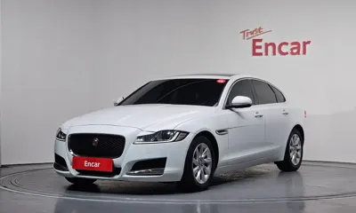 Jaguar XF · 2016 год