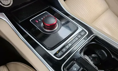 Jaguar XF 2016, 157195 км, за 4221.97 USD - фото 9