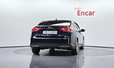 Kia K3 2016, 103462 км, за 5817.03 USD