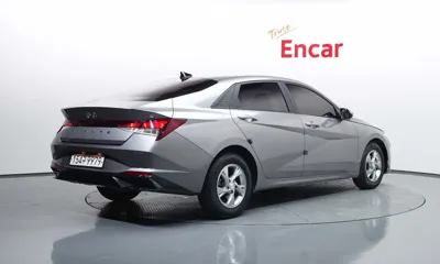 Hyundai Avante 2021, 122925 км, за 9361.18 USD