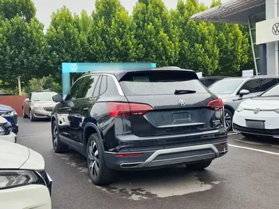 Volkswagen Tayron 2020, 62900 км, за 10932.69 USD