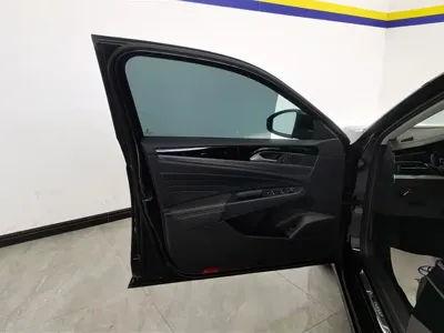 Volkswagen Passat 2022, 31400 км, за 18731.24 USD - фото 7
