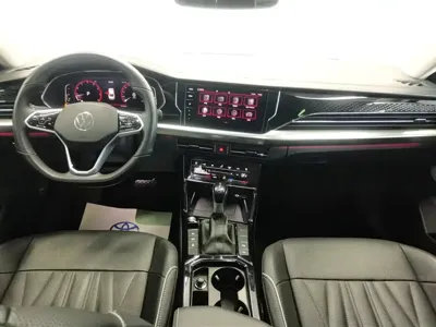 Volkswagen Passat 2022, 31400 км, за 18731.24 USD - фото 12