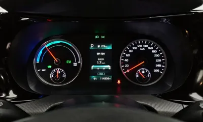 Kia K5 2023, 114336 км, за 10854.3 USD - фото 8