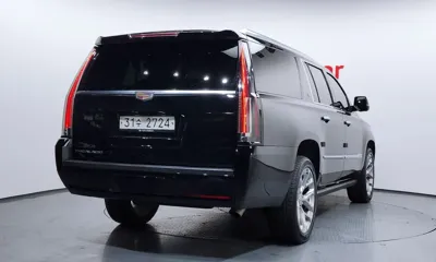 Cadillac Escalade 2018, 71188 км, за 25569.87 USD