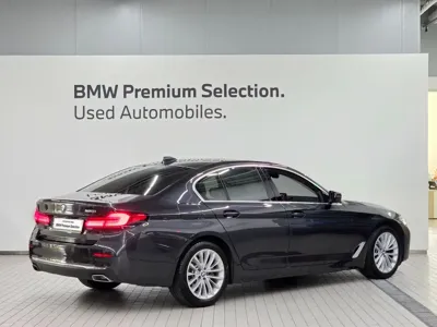 BMW 5-Series 2023, 39720 км, за 23171.85 USD