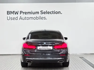BMW 5-Series 2023, 39720 км, за 23171.85 USD