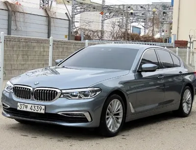 BMW 5-Series 2019, 63379 км, за 14966.52 USD