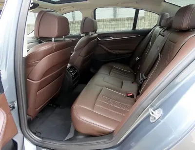 BMW 5-Series 2019, 63379 км, за 14966.52 USD - фото 6