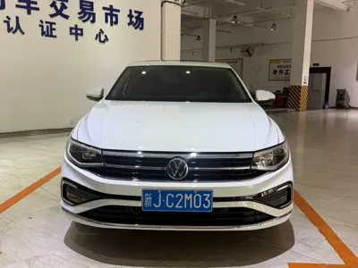 Volkswagen Bora 2023, 22000 км, за 12247.41 USD