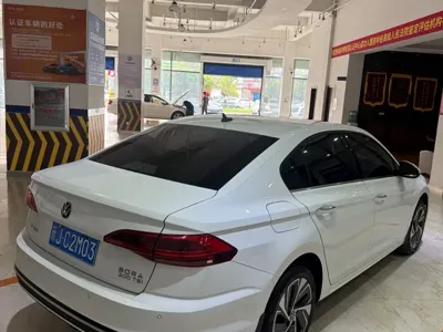 Volkswagen Bora 2023, 22000 км, за 12247.41 USD