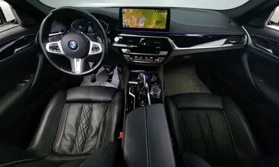 BMW 5-Series 2022, 46842 км, за 31564.07 USD - фото 7