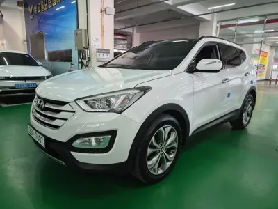 Hyundai Santafe 2013, 129000 км, за 6449.51 USD