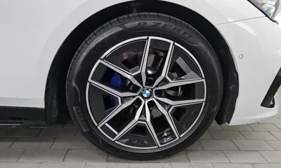 BMW 5-Series 2024, 12339 км, за 38289.01 USD - фото 21