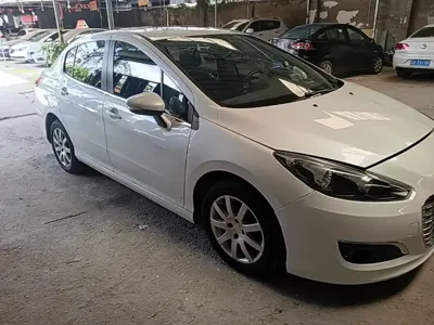 Peugeot 308 2015, 67100 км, за 2883.99 USD