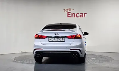 Hyundai Avante 2018, 129245 км, за 8262.83 USD