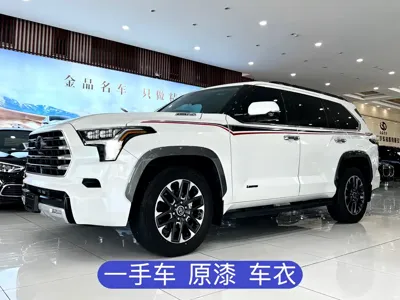 Toyota Sequoia 2023, 32000 км, за 102705.48 USD