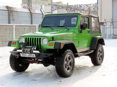 Jeep Wrangler 2003, 205928 км, за 12487.61 USD