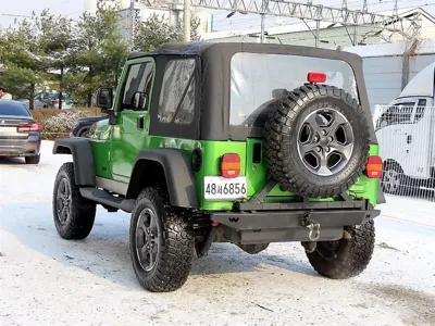 Jeep Wrangler 2003, 205928 км, за 12487.61 USD