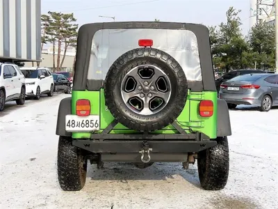 Jeep Wrangler 2003, 205928 км, за 12487.61 USD