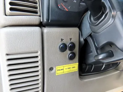Jeep Wrangler 2003, 205928 км, за 12487.61 USD - фото 11
