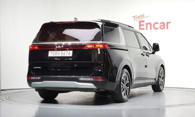 Kia Canival 2023, 58172 км, за 16612.39 USD
