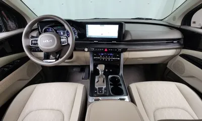 Kia Canival 2023, 58172 км, за 16612.39 USD - фото 7