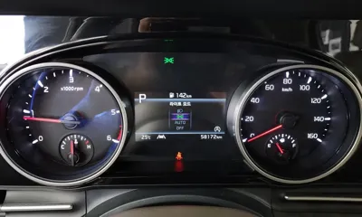 Kia Canival 2023, 58172 км, за 16612.39 USD - фото 8