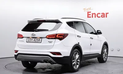 Hyundai Santafe 2016, 128311 км, за 7601.8 USD