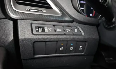 Hyundai Santafe 2016, 128311 км, за 7548.9 USD - фото 14