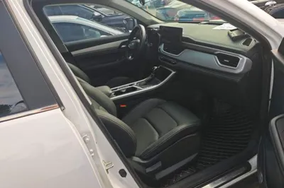 Geely Auto Vision X6 2020, 91400 км, за 7644 USD - фото 19