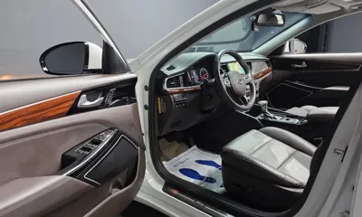 Kia K7 2017, 91447 км, за 8402.26 USD - фото 10