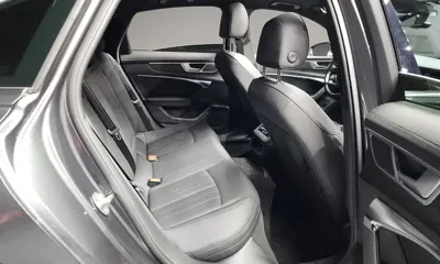 Audi A6 2023, 52621 км, за 28244.87 USD - фото 12