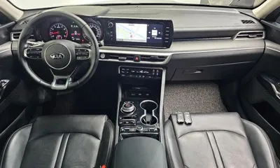Kia K5 2021, 59143 км, за 10939.63 USD - фото 7