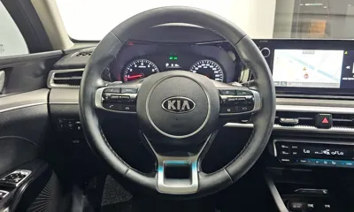 Kia K5 2021, 59143 км, за 10939.63 USD - фото 13