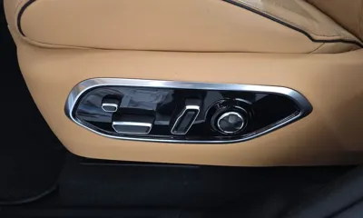 Jeep Cherokee 2022, 48120 км, за 32720.81 USD - фото 31