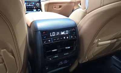 Jeep Cherokee 2022, 48120 км, за 32720.81 USD - фото 35