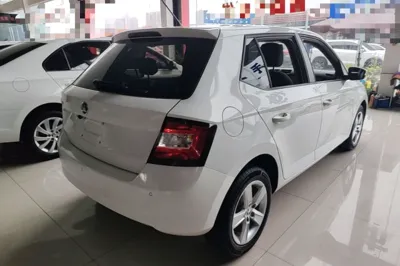 Skoda Fabia 2017, 15300 км, за 6708 USD - фото 6