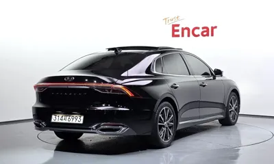 Hyundai Grandeur 2022, 49613 км, за 17459.29 USD